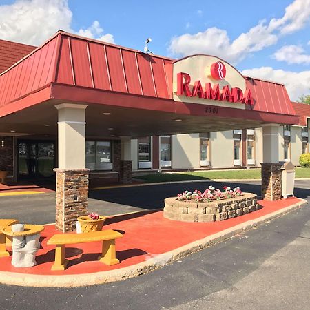 Ramada By Wyndham Albert Lea Esterno foto