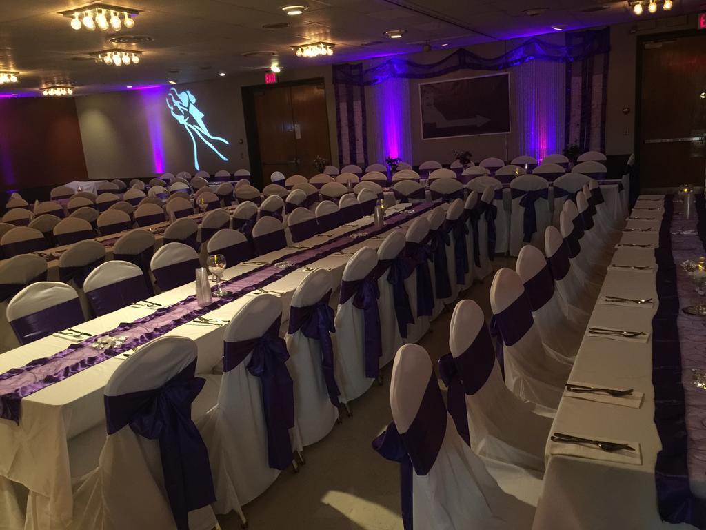 Ramada By Wyndham Albert Lea Esterno foto