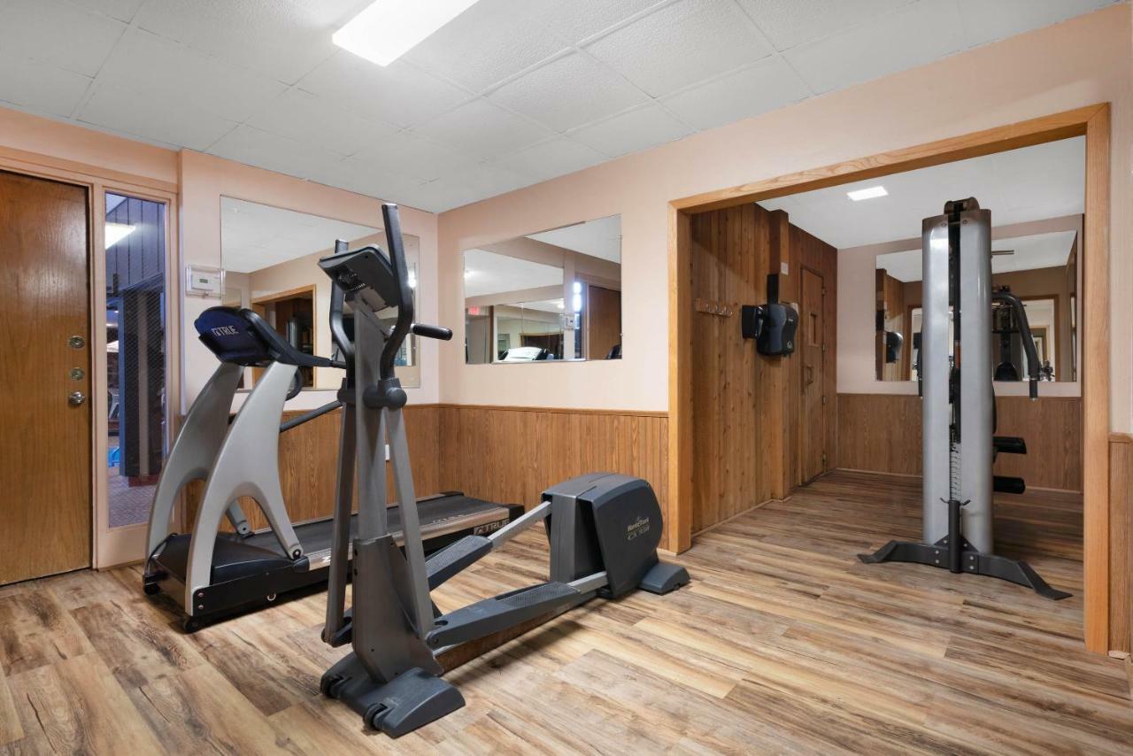 Ramada By Wyndham Albert Lea Esterno foto
